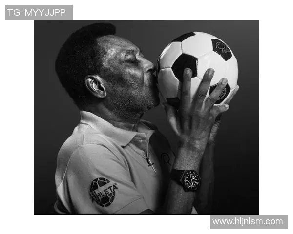 游艇足球明星究竟是谁他在足球界的传奇故事与成就揭秘